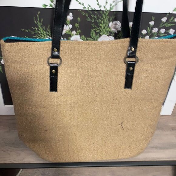 Santa Rosa Handwoven Handbag - Picture 5 of 6